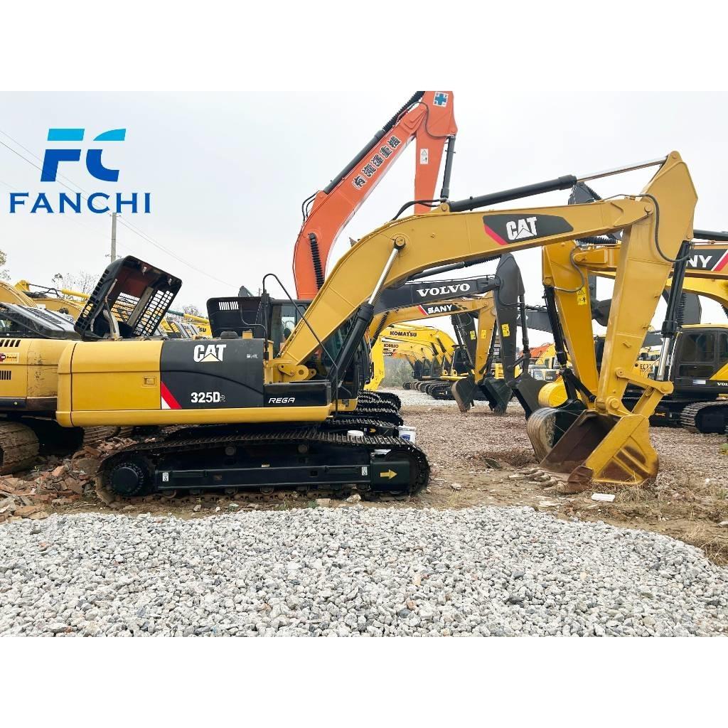 CAT 325 D Vikšriniai ekskavatoriai