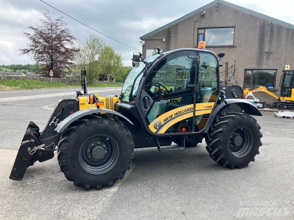 New Holland TH7.32 Teleskopiniai krautuvai žemės ūkiui
