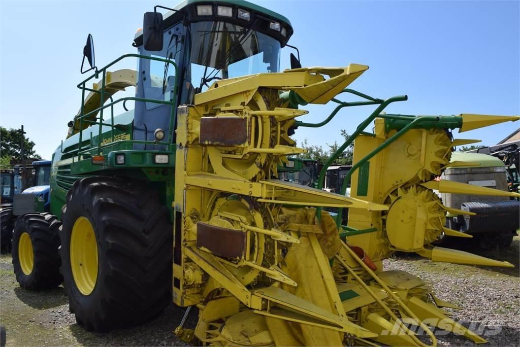 John Deere 7400 Pašarų ruošimo technika