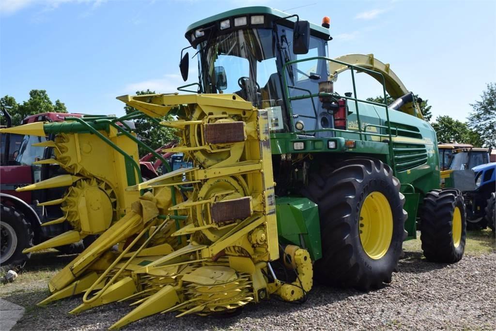 John Deere 7400 Pašarų ruošimo technika
