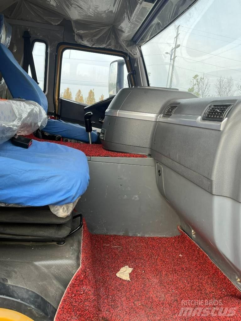 Sany STC 250 S Visureigiai kranai