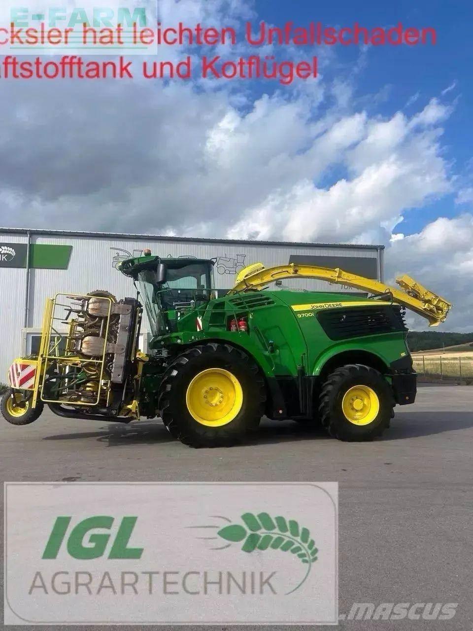 John Deere 9700 i Pašarų ruošimo technika