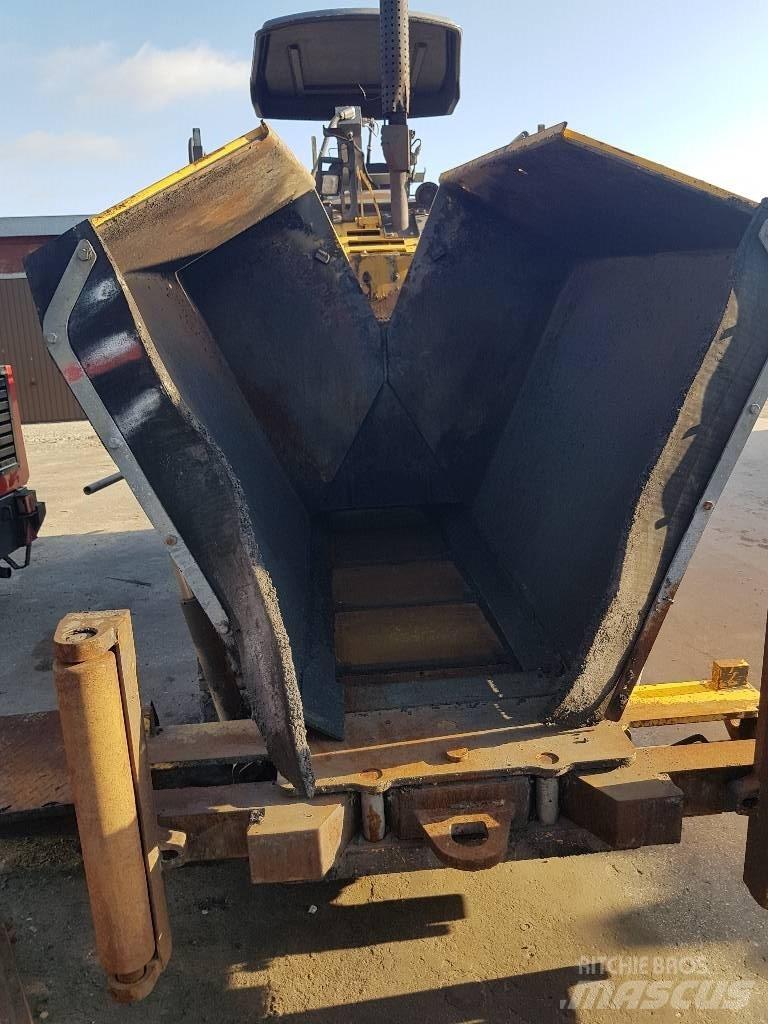 Volvo TITAN 2820 Asfalto klotuvai