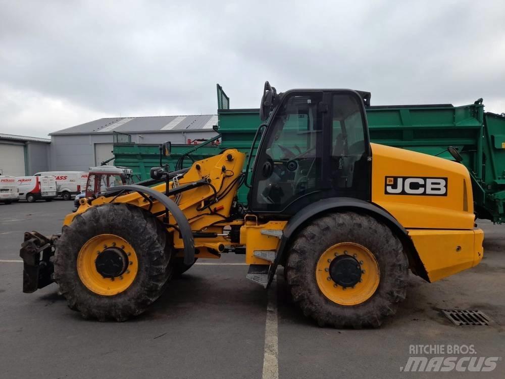 JCB TM 420 Teleskopiniai krautuvai žemės ūkiui