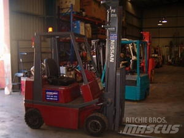 Nissan KAH01A18V Šakiniai krautuvai - Kita