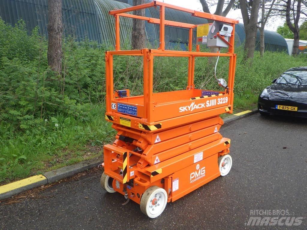 SkyJack SJ3219 Žirkliniai keltuvai