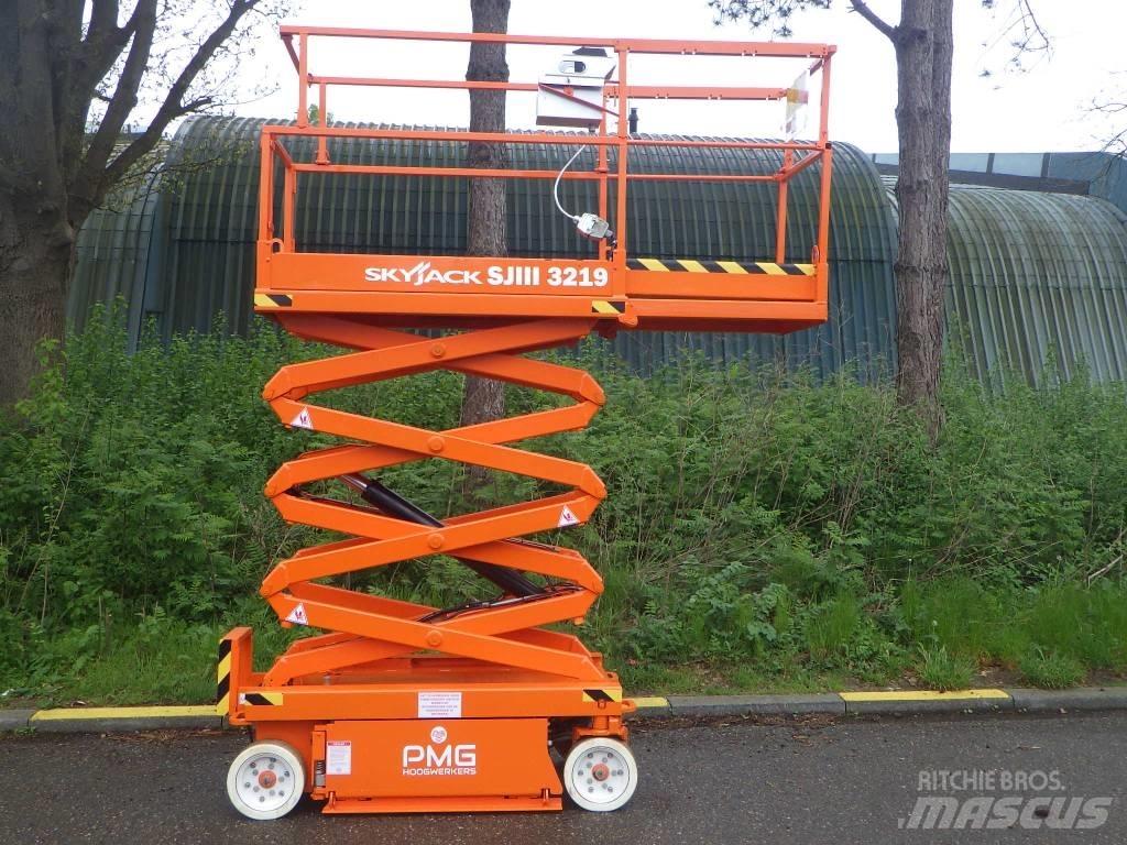 SkyJack SJ3219 Žirkliniai keltuvai