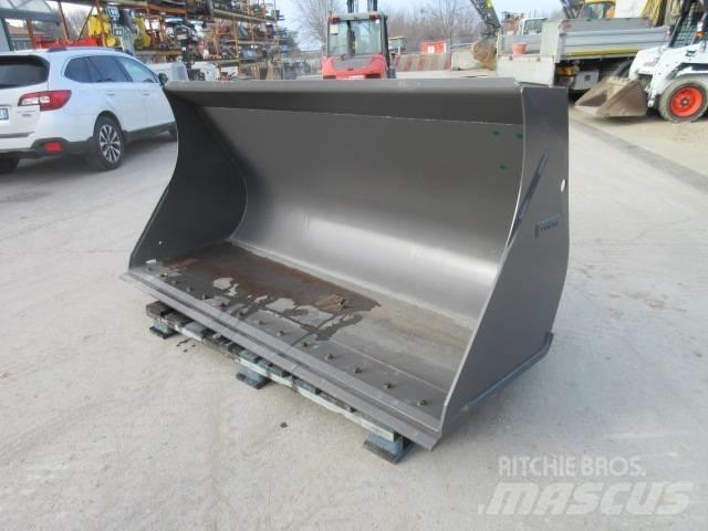 Volvo L 45 Kaušai