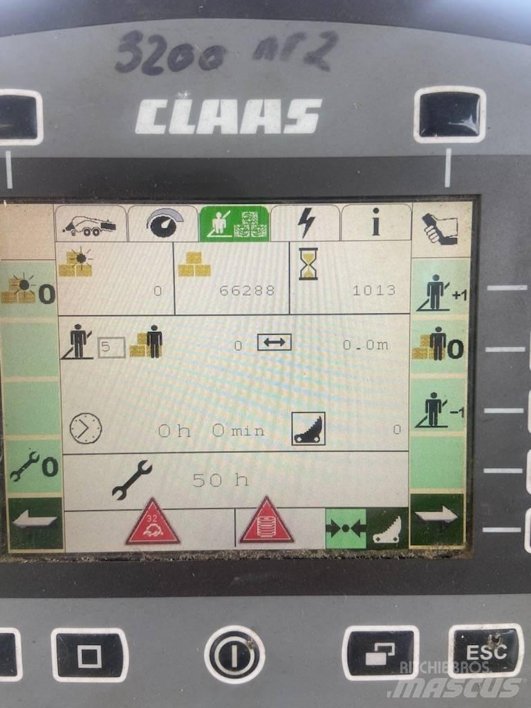 CLAAS Qvadrant 3200 Stačiakampių ryšulių presai