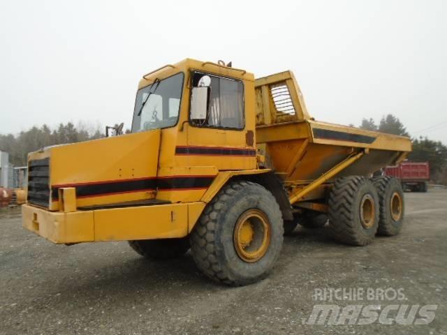 CAT D 250 D Karjeriniai savivarčiai