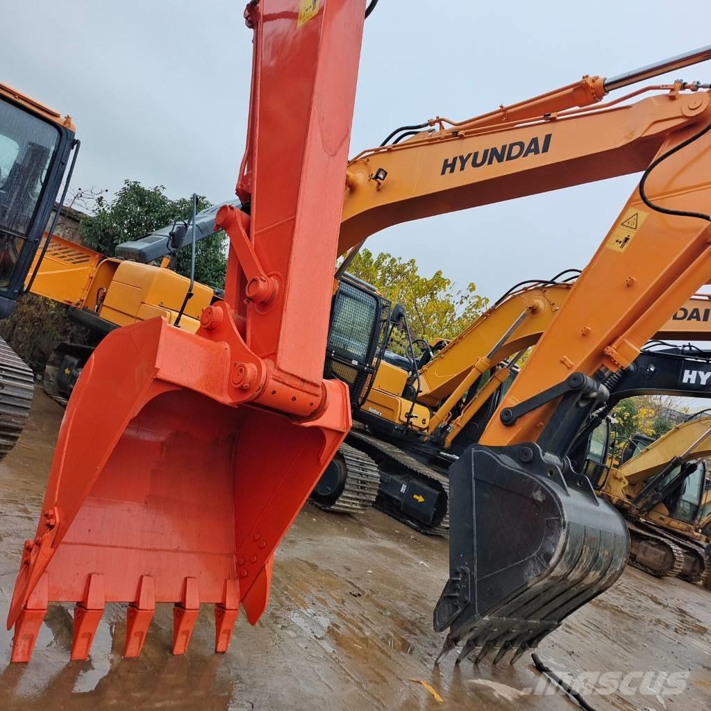 Hitachi EX 200-3 Vikšriniai ekskavatoriai