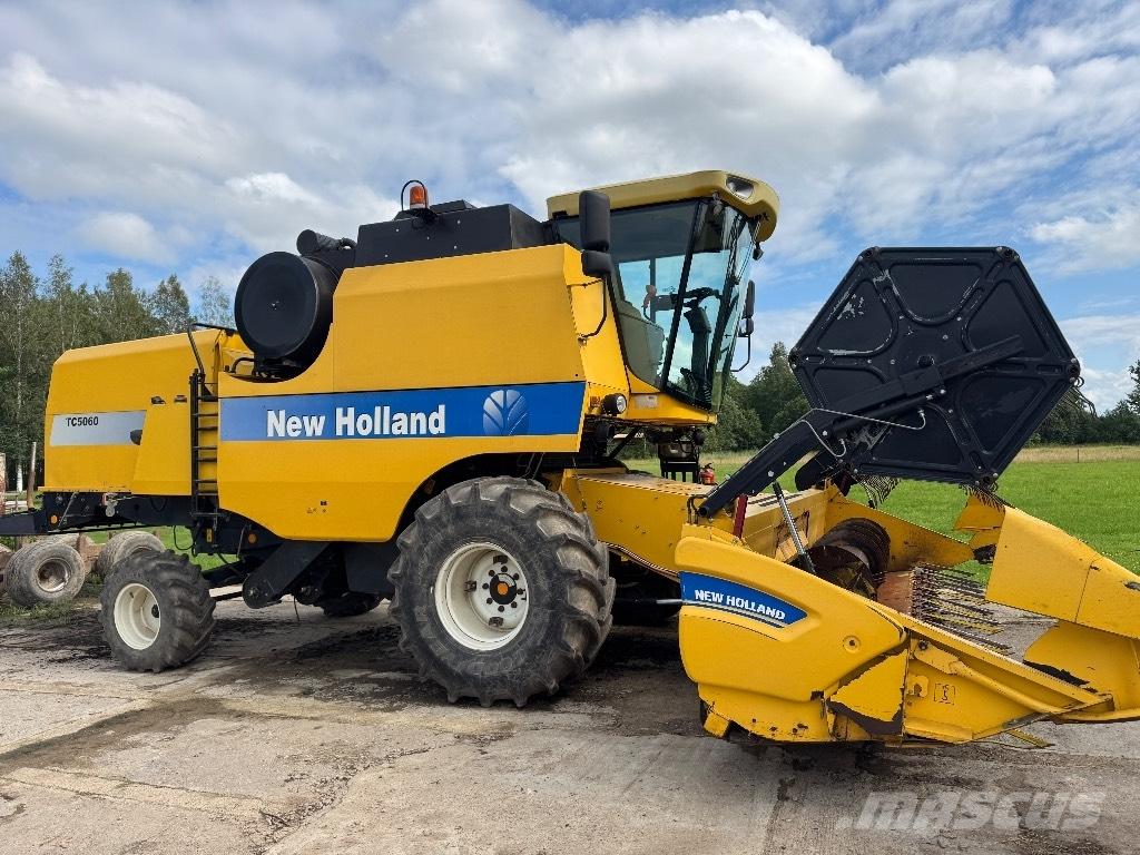 New Holland Tc5060 Derliaus nuėmimo kombainai