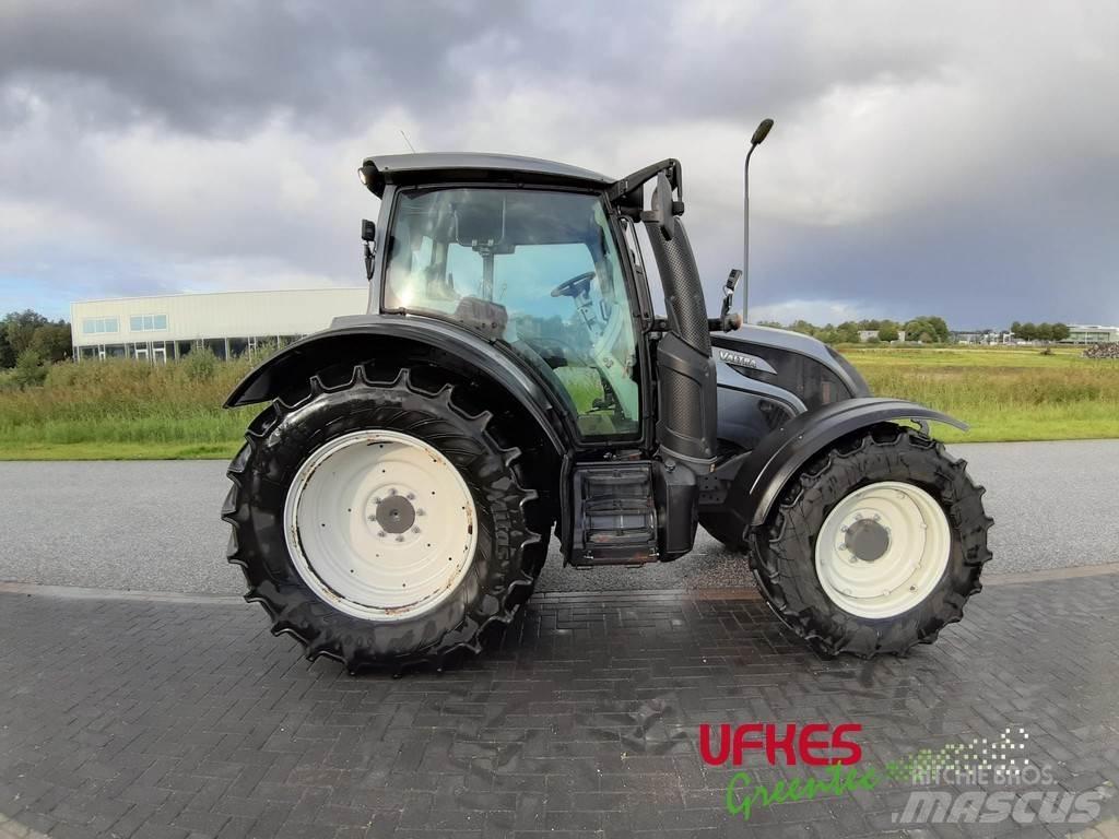 Valtra N134 Traktoriai