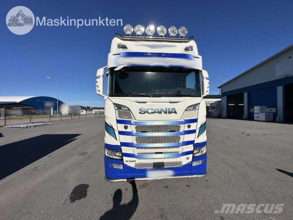 Scania R 520 Sunkvežimiai su dengtu kėbulu