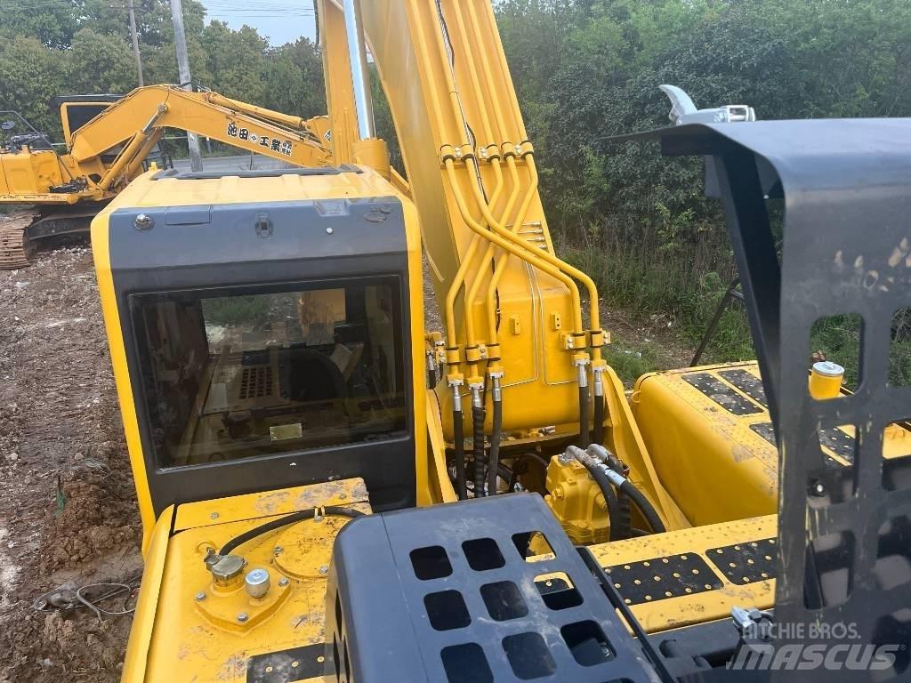 Komatsu PC 450-8 Vikšriniai ekskavatoriai