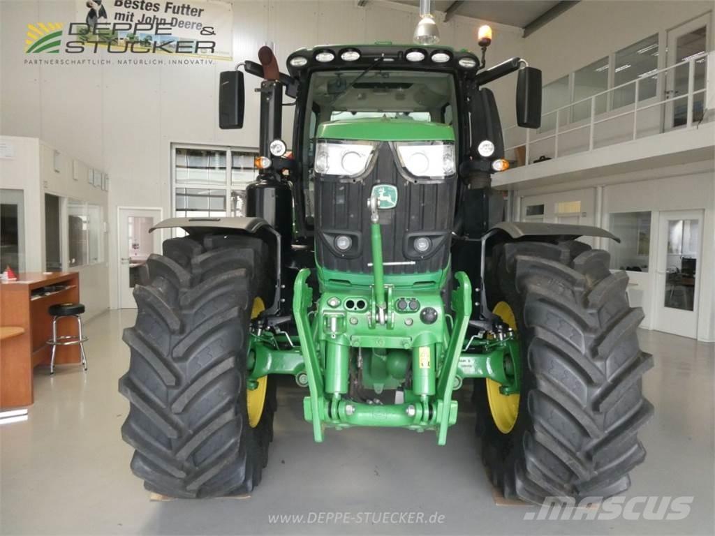 John Deere 6250R Traktoriai