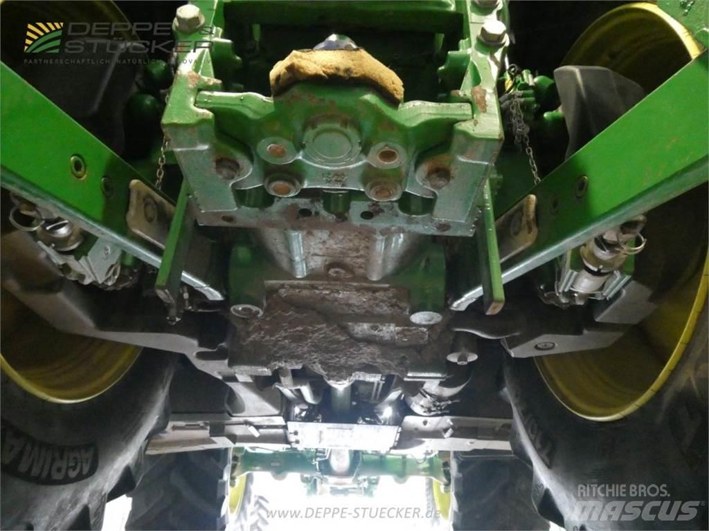 John Deere 6250R Traktoriai