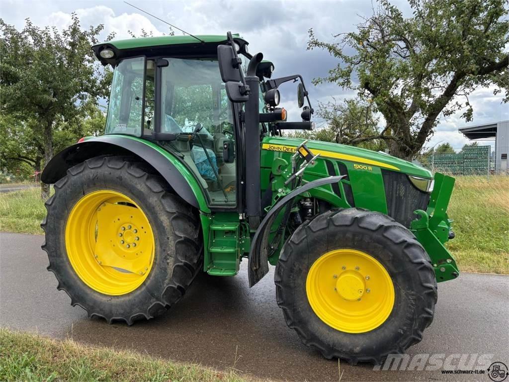 John Deere 5100R Traktoriai