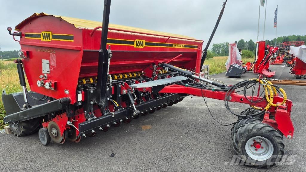 VM 400 ds Sėjamieji kombainai