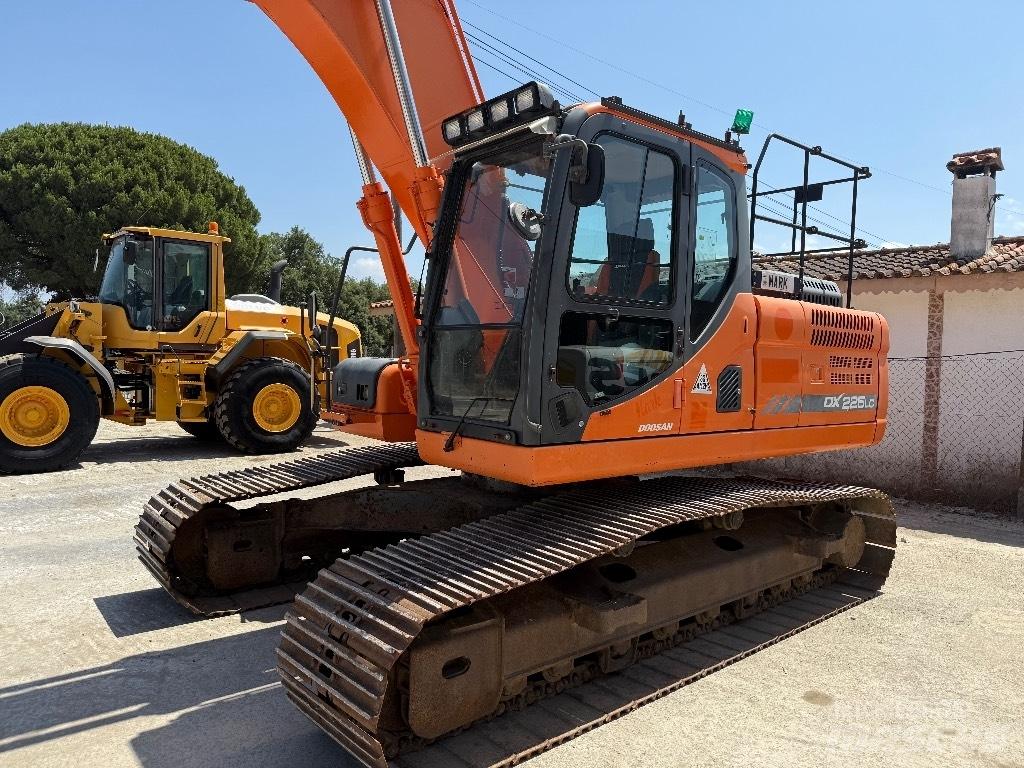  Dossan DX 225LC 3 Vikšriniai ekskavatoriai