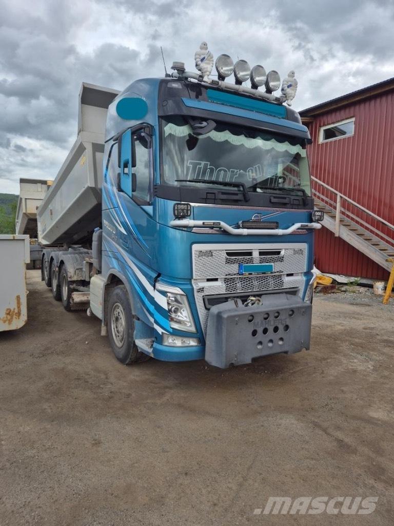 Volvo FH 540 Savivarčių priekabų vilkikai