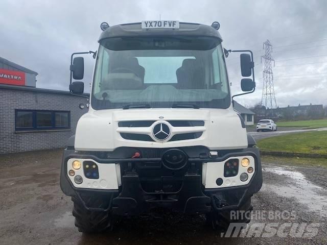 Mercedes-Benz UNIMOG Savivarčių priekabų vilkikai