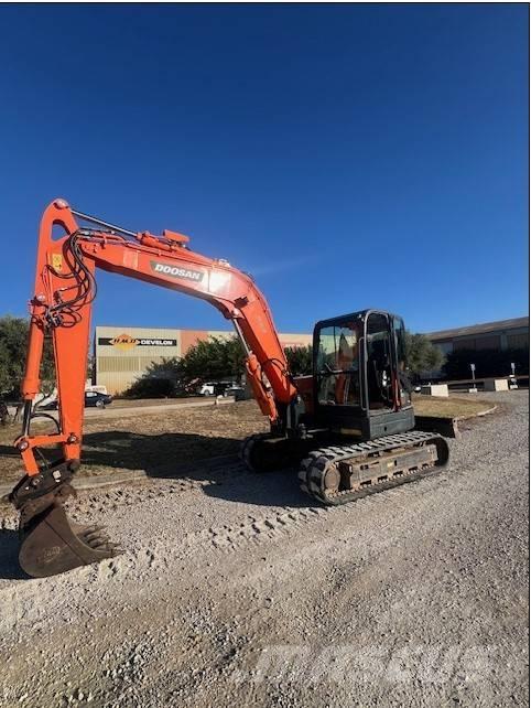 Doosan DX 85 R-3 Vidutinės galios ekskavatoriai 7-12 t
