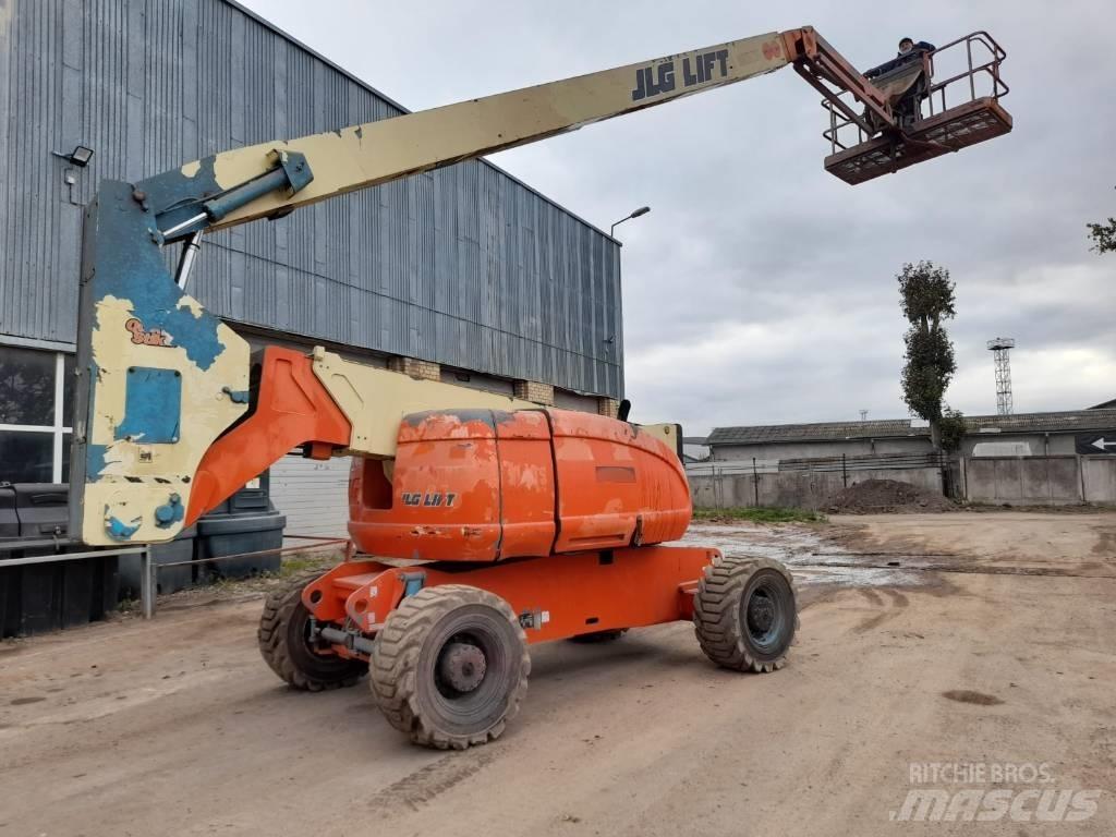JLG 800 AJ Teleskopiniai keltuvai