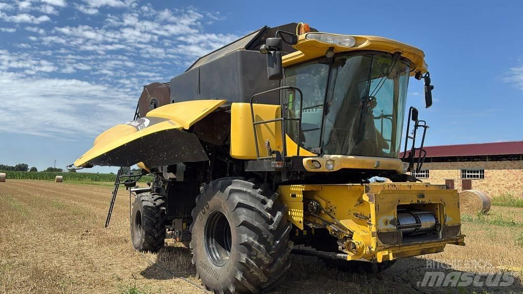 New Holland CR 960 Derliaus nuėmimo kombainai