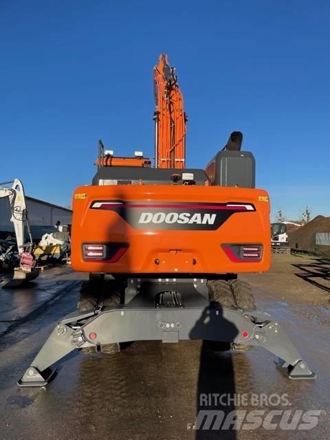Doosan DX210W-7 Ratiniai ekskavatoriai
