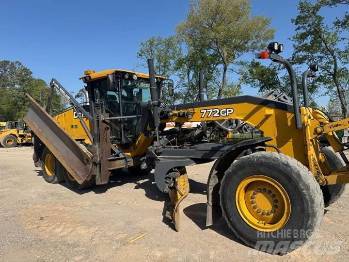 John Deere 772GP Greideriai