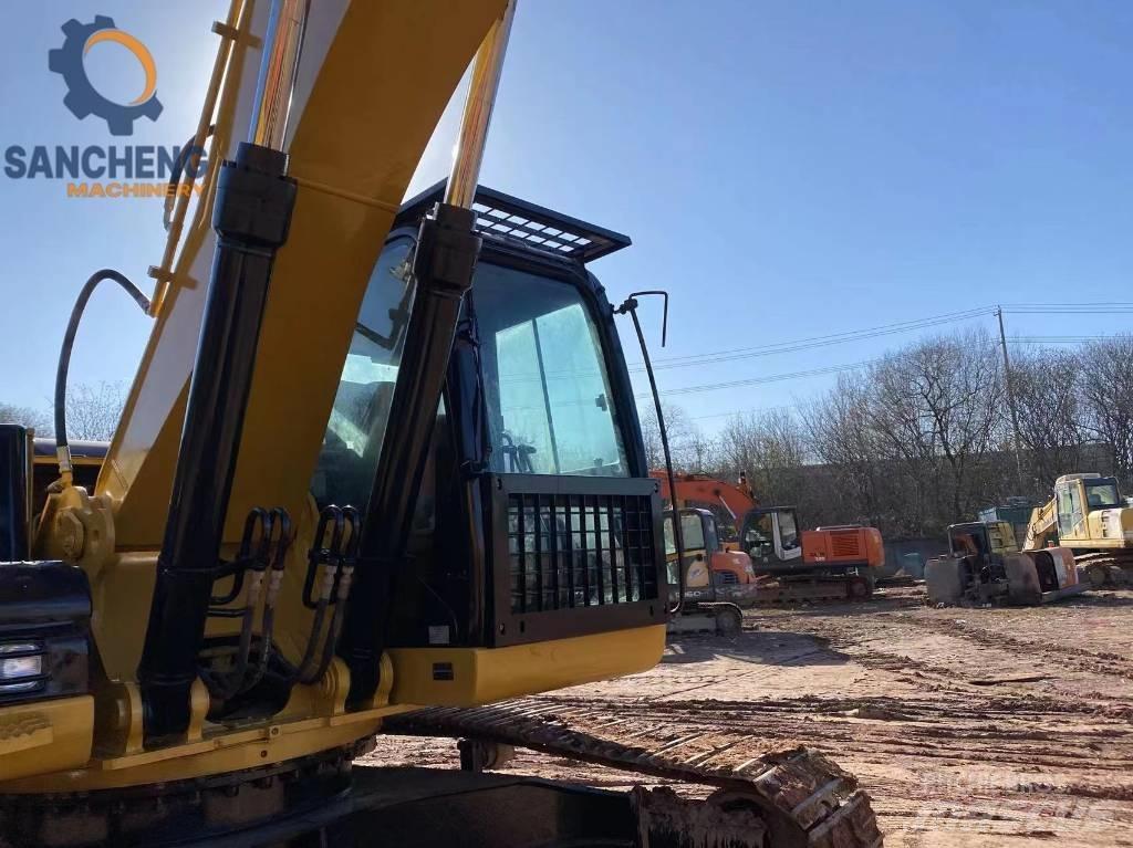 CAT 325 D Vikšriniai ekskavatoriai