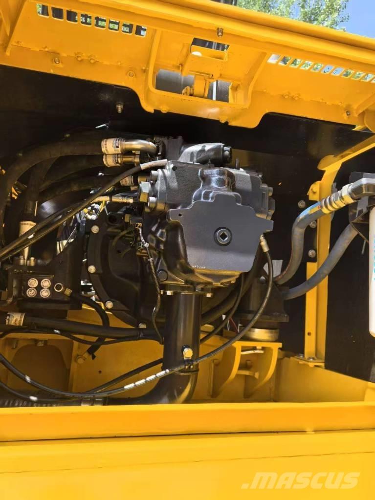 Komatsu PC 300 Vikšriniai ekskavatoriai