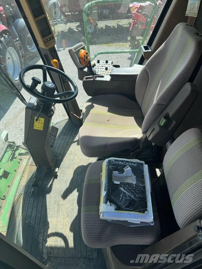 John Deere S 690 Derliaus nuėmimo kombainai