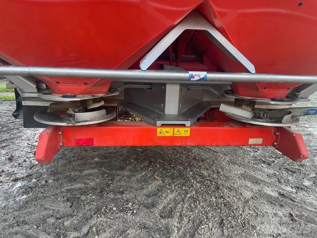 Kuhn Axis 40.1 Mineralinių trąšų barstytuvai