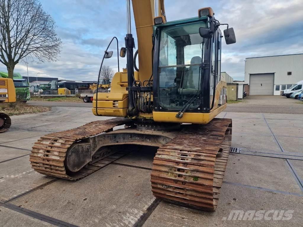 CAT 323d Vikšriniai ekskavatoriai