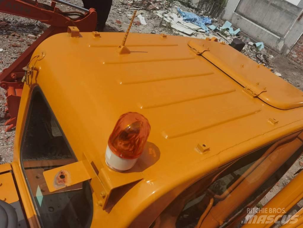 Hyundai R215VS Vikšriniai ekskavatoriai