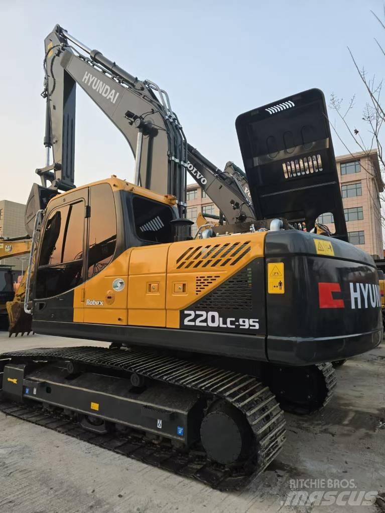 Hyundai 220—9S Vikšriniai ekskavatoriai