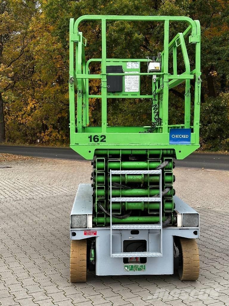 Airo X 12 EW Žirkliniai keltuvai