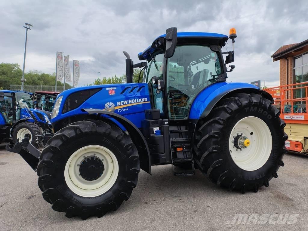 New Holland T 7.245 Traktoriai