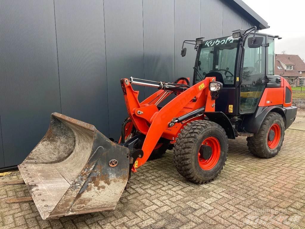 Kubota R065 Naudoti ratiniai krautuvai