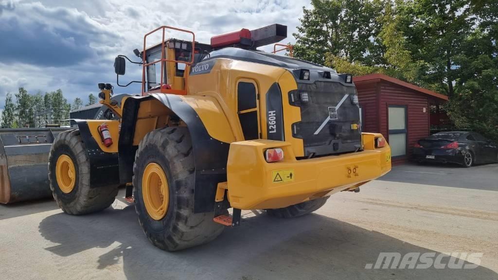 Volvo L 260 H Naudoti ratiniai krautuvai