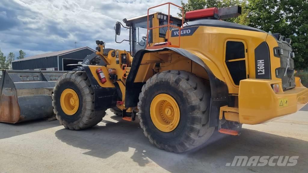 Volvo L 260 H Naudoti ratiniai krautuvai