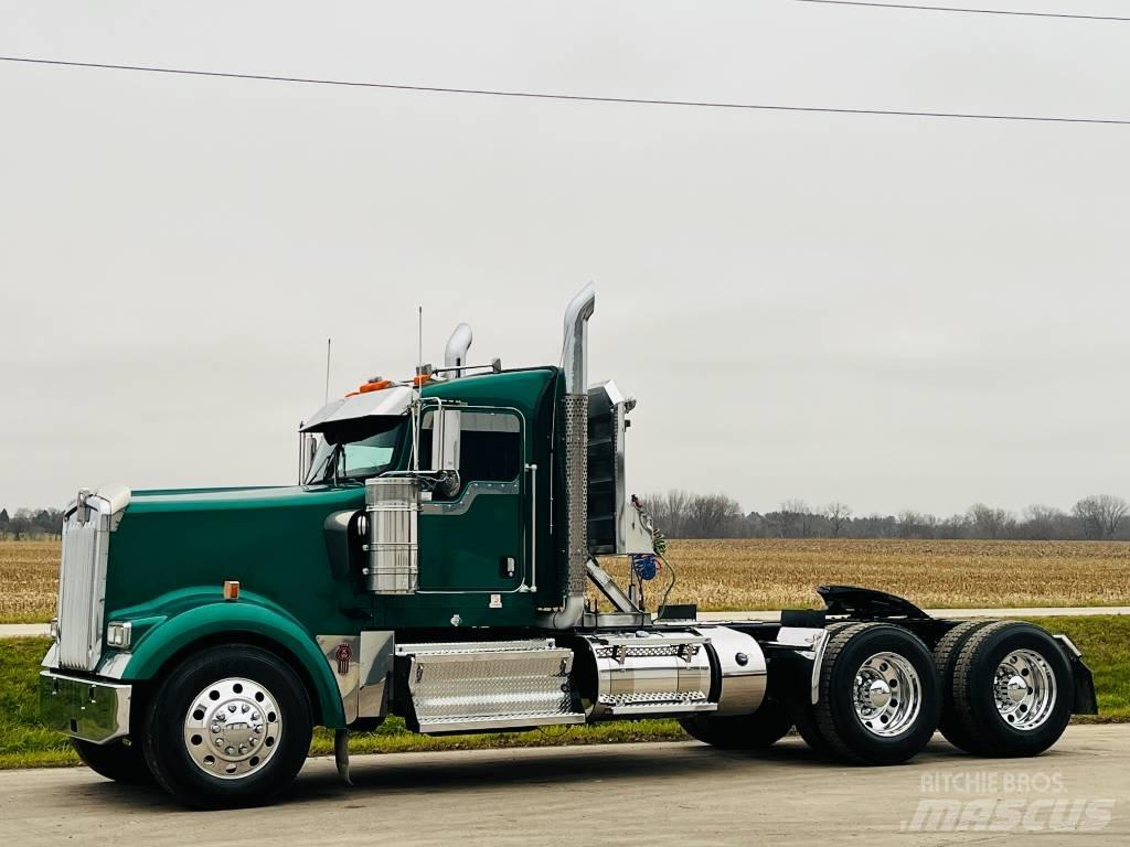 Kenworth W 900 Naudoti vilkikai