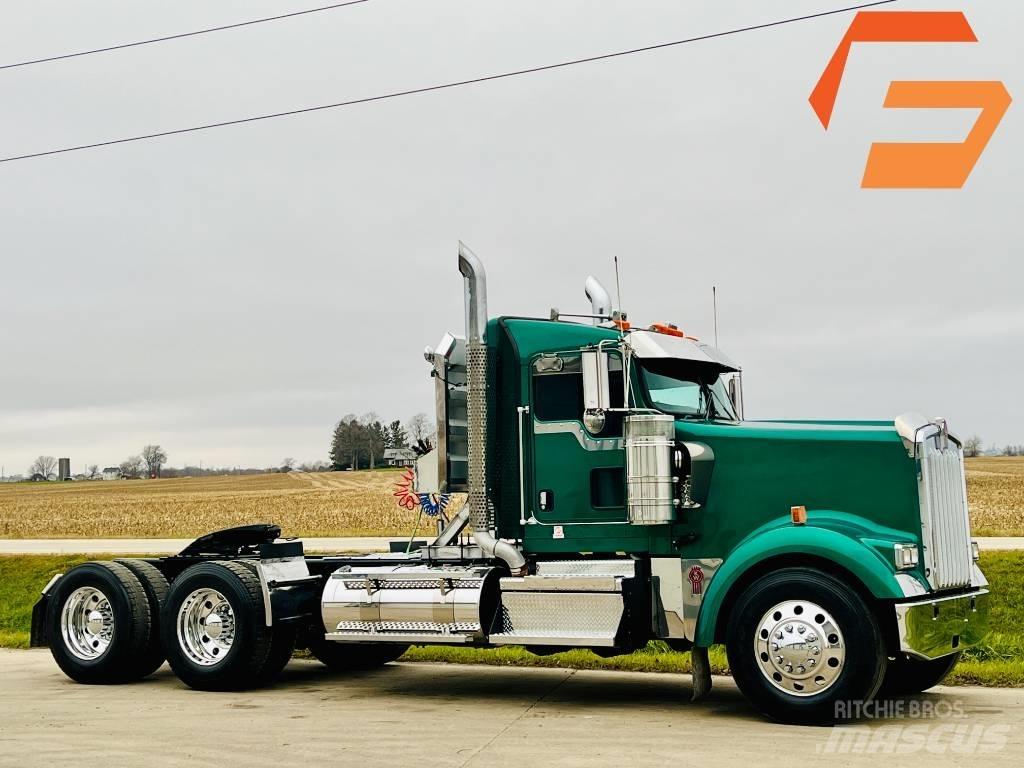 Kenworth W 900 Naudoti vilkikai
