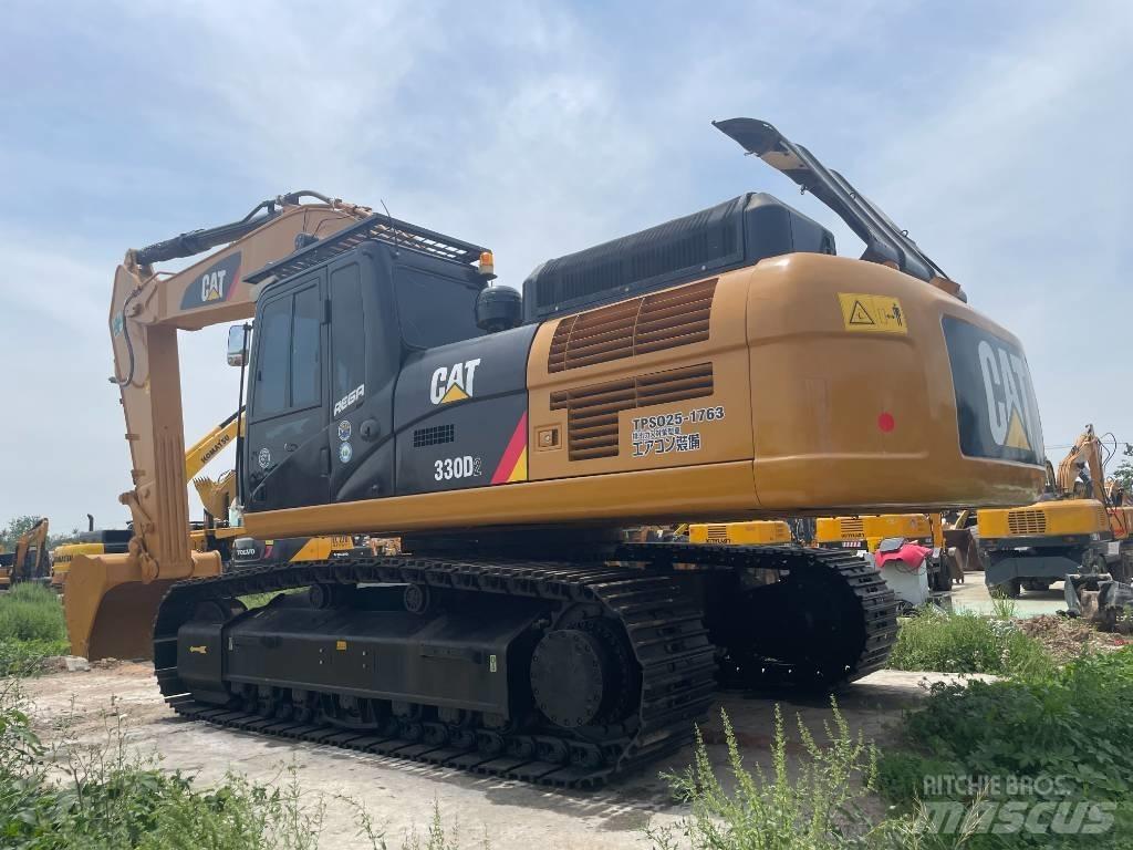 CAT 330D2 Vikšriniai ekskavatoriai