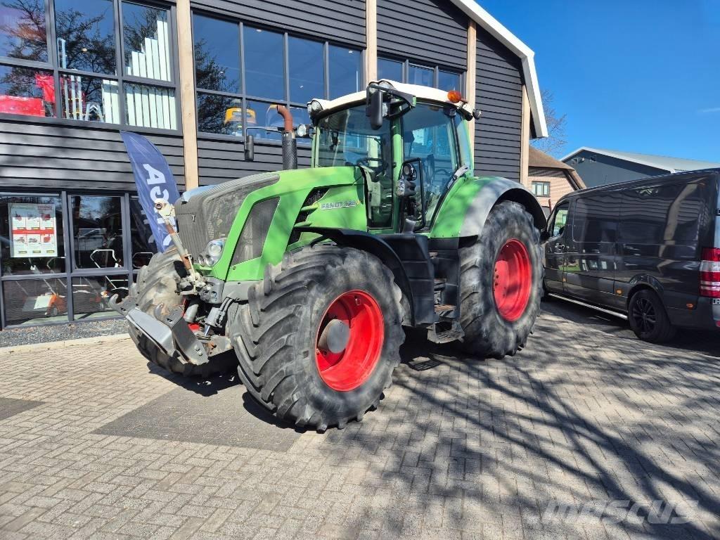 Fendt 828 Vario Traktoriai