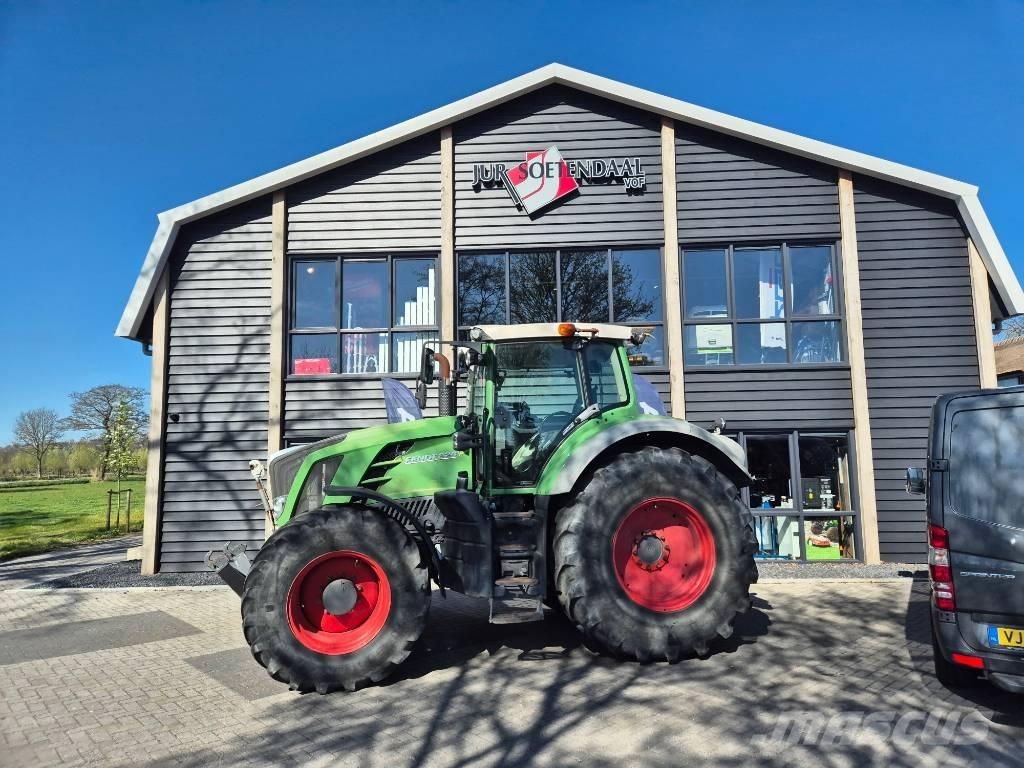 Fendt 828 Vario Traktoriai