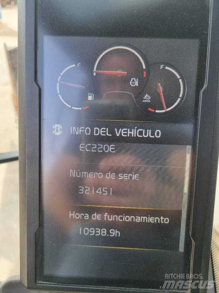 Volvo EC220EL Vikšriniai ekskavatoriai