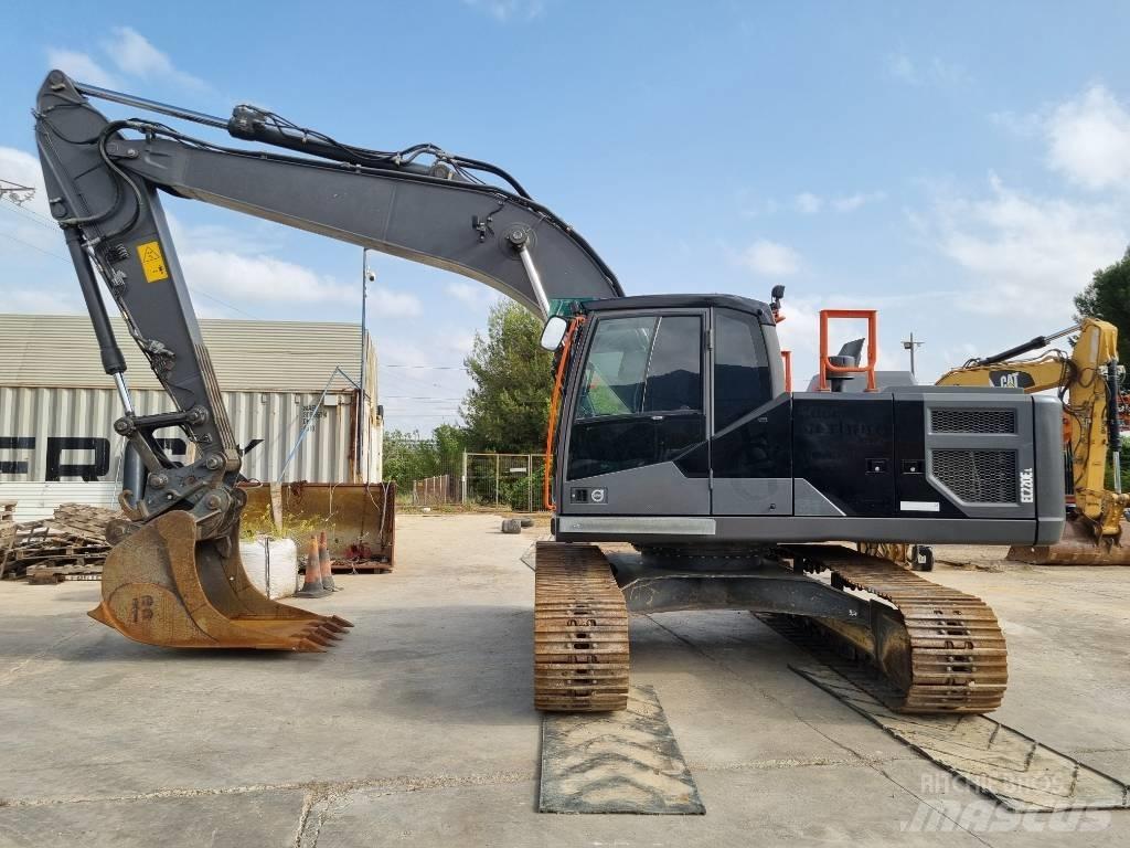 Volvo EC220EL Vikšriniai ekskavatoriai